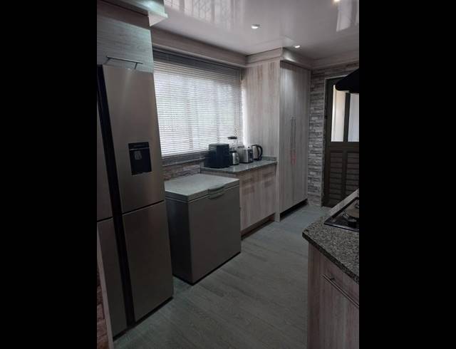 3 BEDROOM HOUSE FOR SALE IN HAVENSIDE